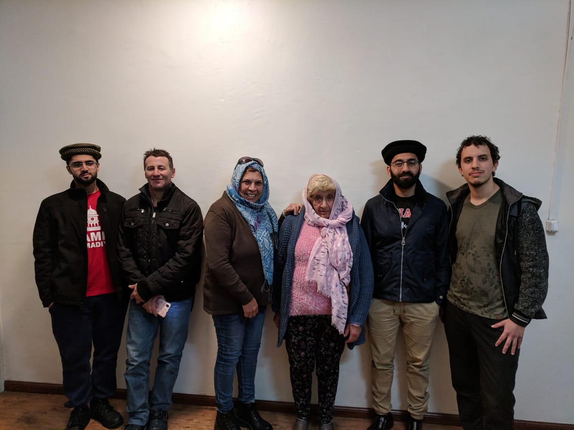 Los Misioneros de Canadá visitando la reunión semanal de la comunidad, 2019, Montevideo